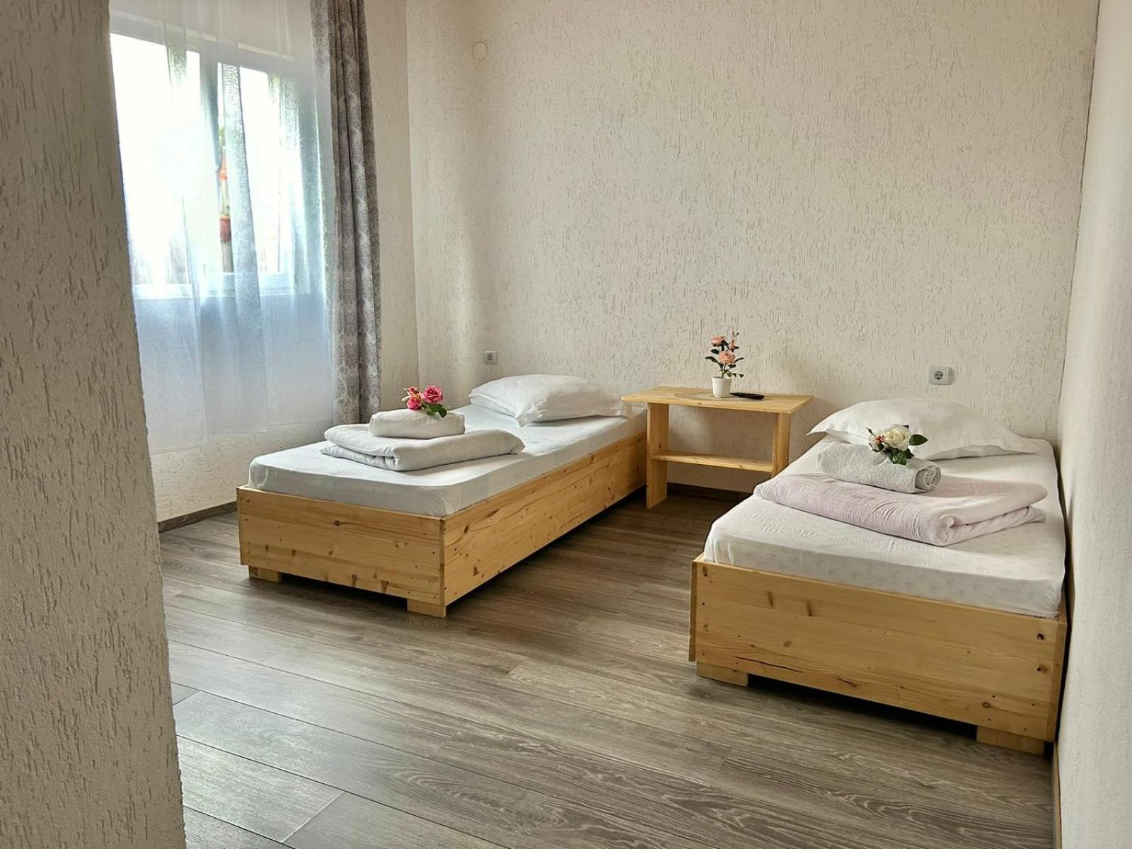 Pensiunea Casa Nina คือร์ตีโชอารา ภายนอก รูปภาพ